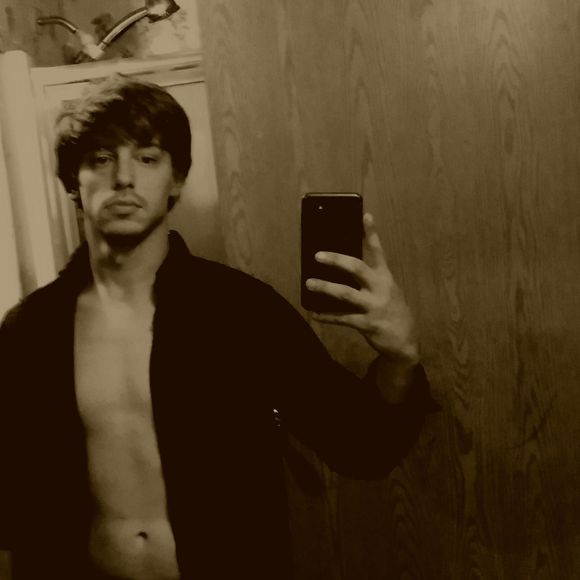 Meet your Posher, Brandon - Picture 1 of 1